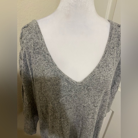 Torrid heathered gray open shoulder lace up soft stretchy quarter sleeve top 2X - Picture 2 of 12
